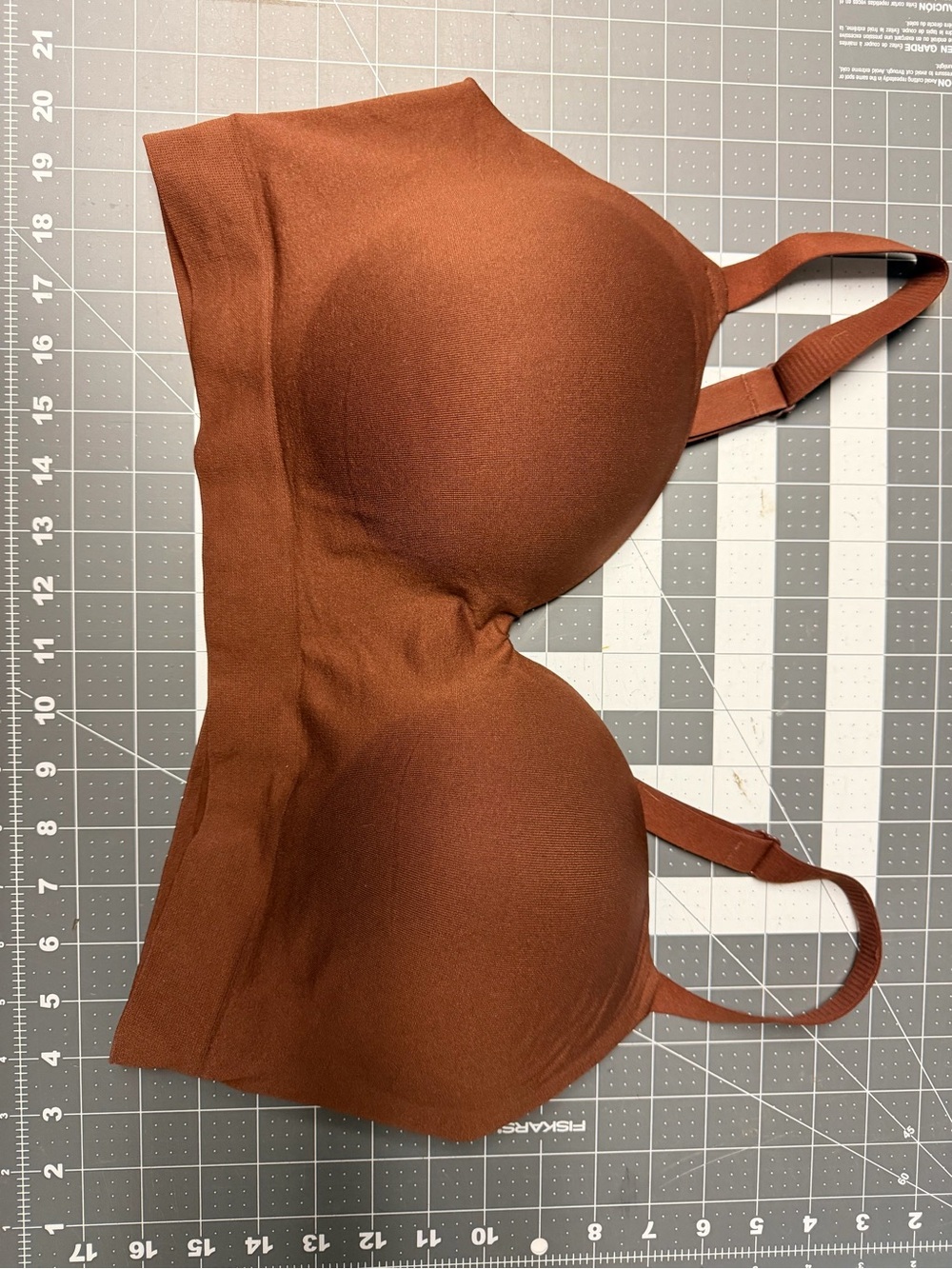 Everyday Seamless Wireless Bra in Chocolate Brown